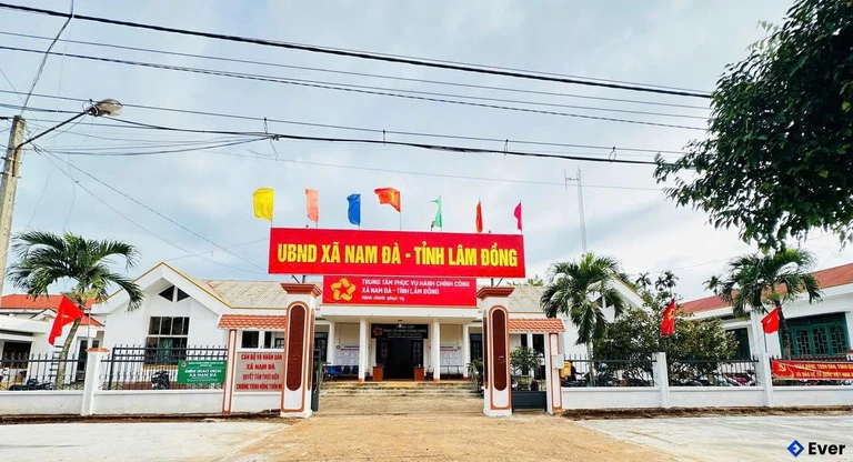 Trụ sở hành chính xã Nam Đà