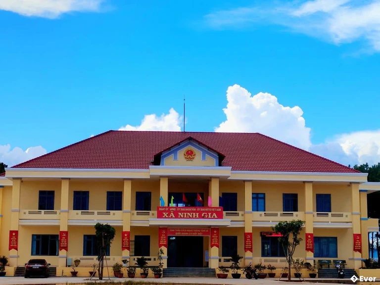 Trụ sở hành chính xã Ninh Gia sau sáp nhập