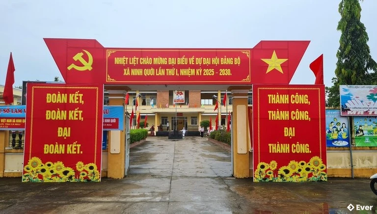 Trụ sở hành chính xã Ninh Quới