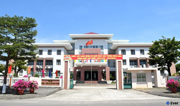 Trụ sở hành chính xã Núi Thành sau sáp nhập