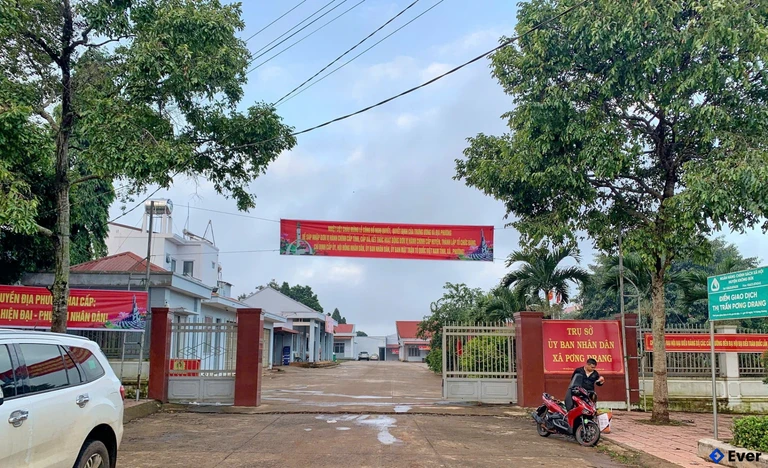 Trụ sở hành chính xã Pơng Drang
