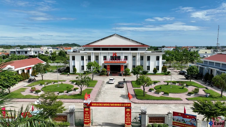 Trụ sở hành chính xã Tâm Anh nhìn từ trên cao