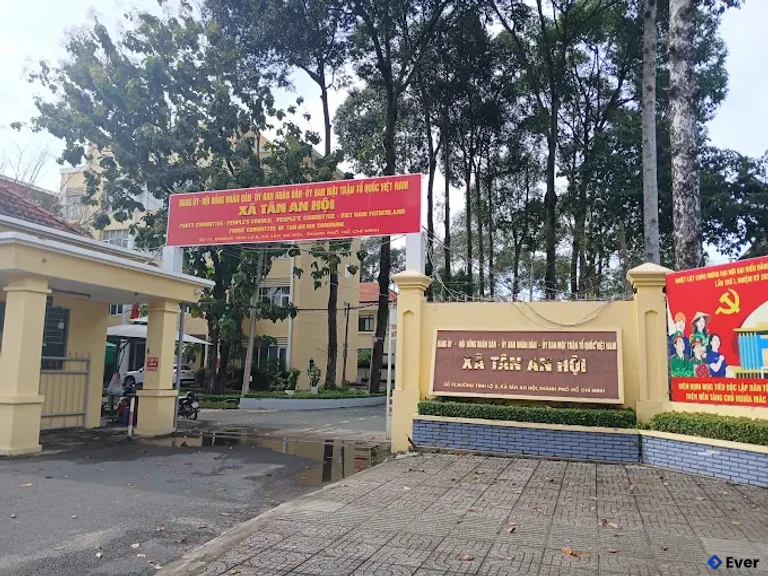 Trụ sở hành chính xã Tân An Hội