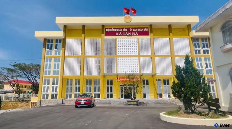 Trụ sở hành chính xã Tân Hà Lâm Hà sau sáp nhập