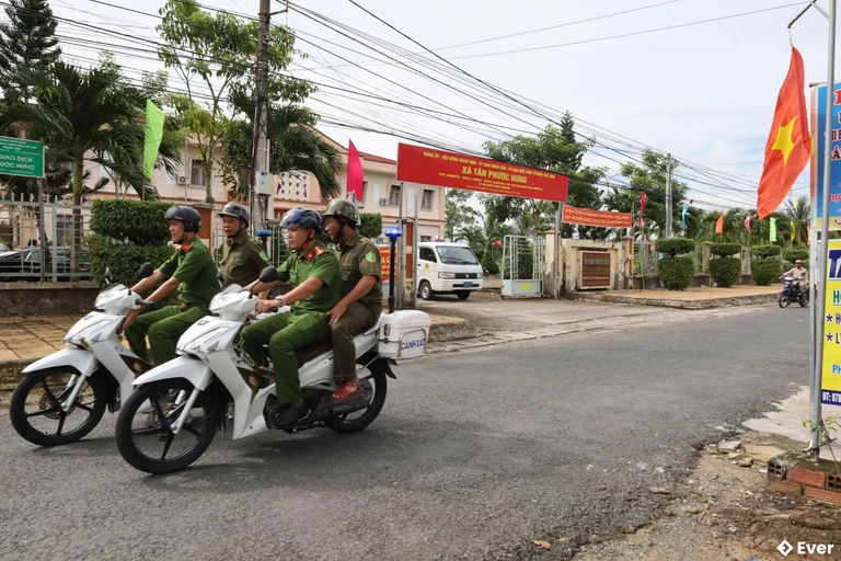 Trụ sở hành chính xã Tân Phước Hưng