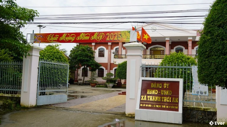 Trụ sở hành chính xã Thạnh Thới An