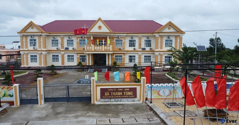 Trụ sở hành chính xã Thanh Tùng