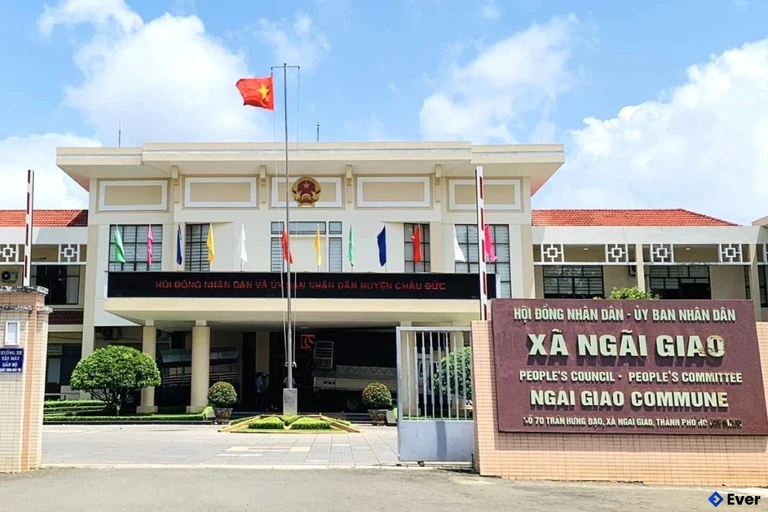 Trụ sở hành chính xã Trần Hưng Đạo