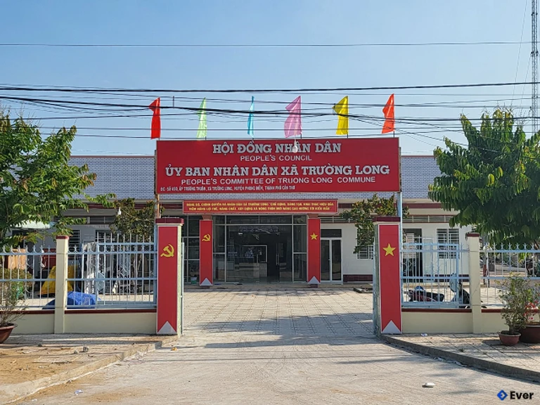 Trụ sở hành chính xã Trường Long