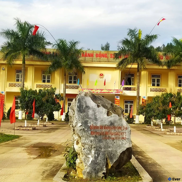 Trụ sở hành chính xã Yên Xuân sau sáp nhập