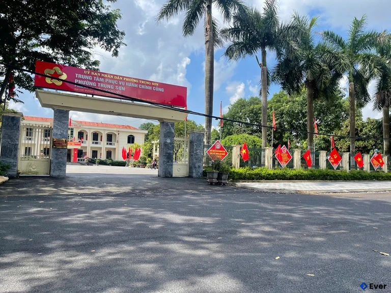 Trung tâm hành chính công phường Trung Sơn