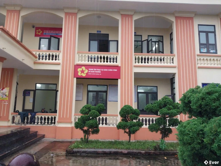 Trung tâm hành chính công xã Xuân Trường