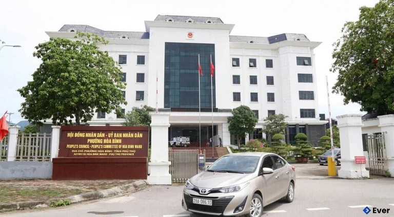 Trung tâm hành chính phường Hòa Bình, Phú Thọ