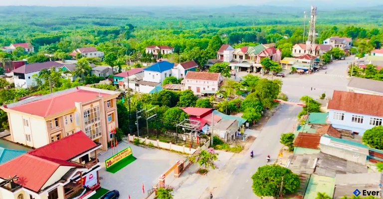 Trung tâm hành chính xã Bến Quan, Quảng Trị