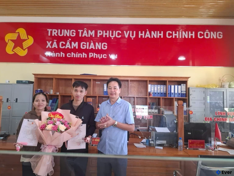 Trung tâm hành chính xã Cẩm Giàng, Thái Nguyên