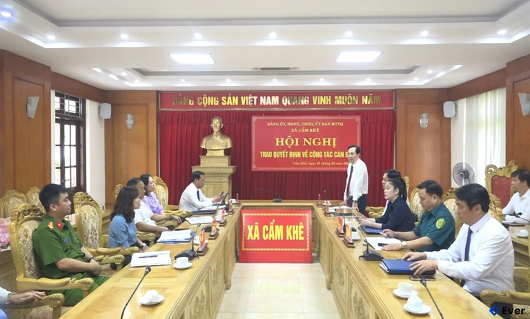 Trung tâm hành chính xã Cẩm Khê, Phú Thọ