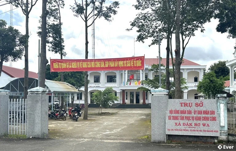 Trung tâm hành chính xã Đăk Rơ Wa, Quảng Ngãi
