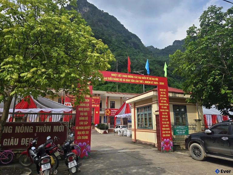 Trung tâm hành chính xã Dân Tiến, Thái Nguyên