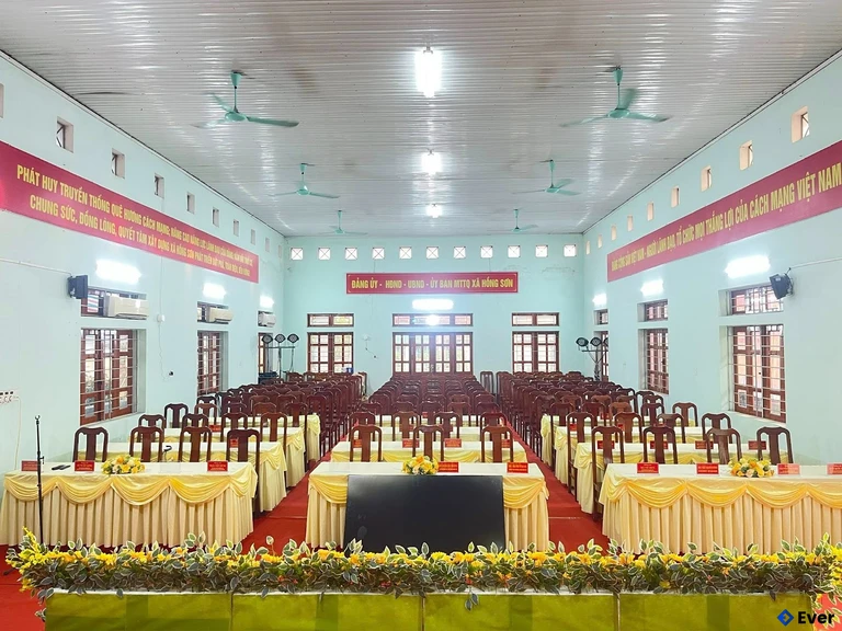 Trung tâm hành chính xã Hồng Sơn, Tuyên Quang