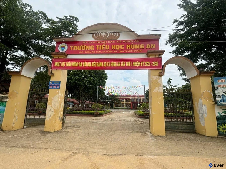 Trung tâm hành chính xã Hùng An, Tuyên Quang