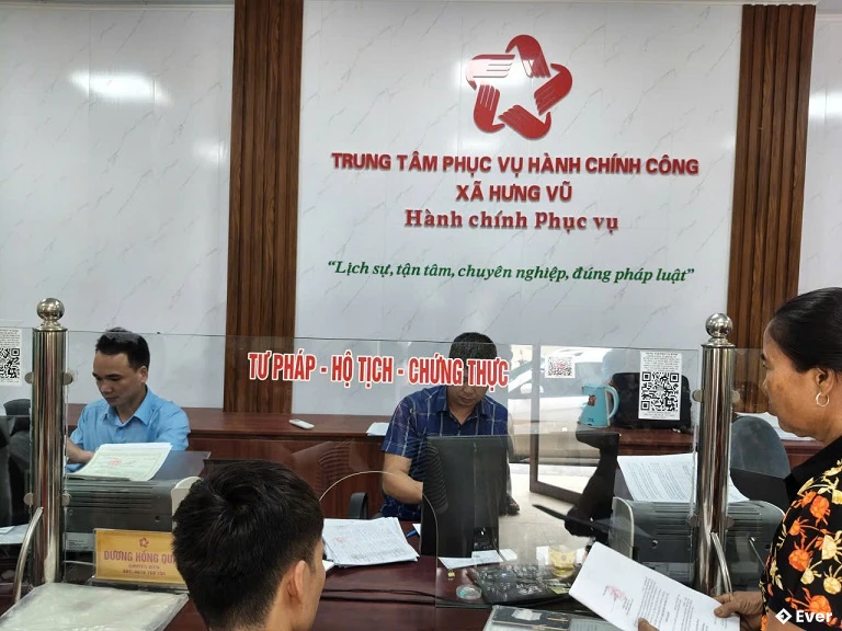 Trung tâm hành chính xã Hưng Vũ