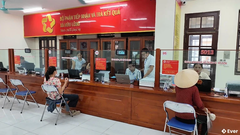 Trung tâm hành chính xã Hữu Lũng