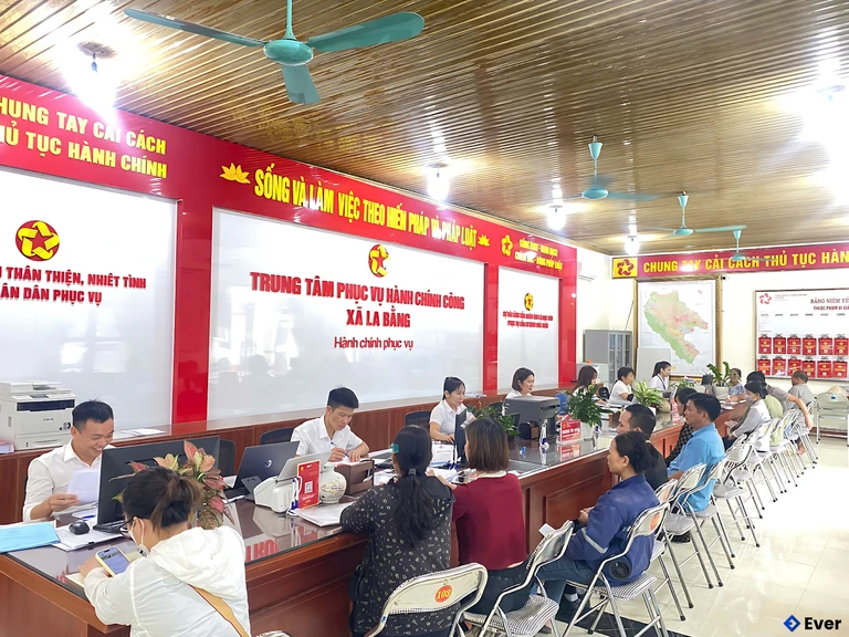 Trung tâm hành chính xã La Bằng, Thái Nguyên