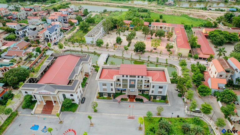 Trung tâm hành chính xã Lạc Đạo, Hưng Yên