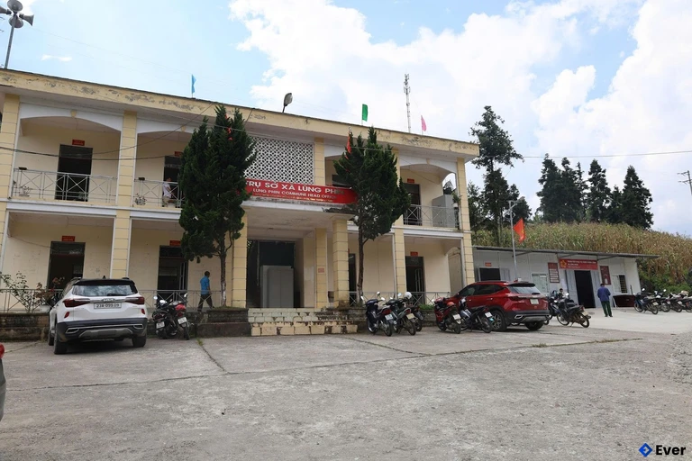 Trung tâm hành chính xã Lũng Phìn, Tuyên Quang