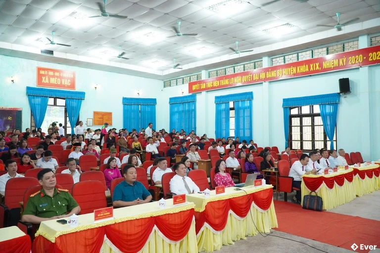 Trung tâm hành chính xã Mèo Vạc, Tuyên Quang