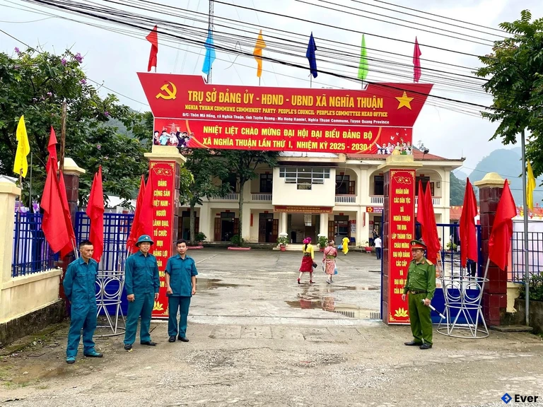 Trung tâm hành chính xã Nghĩa Thuận, Tuyên Quang