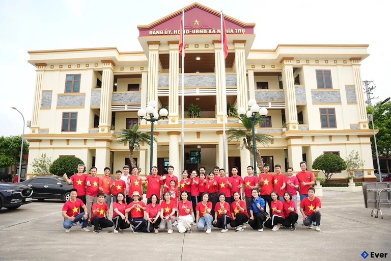 Trung tâm hành chính xã Nghĩa Trụ, Hưng Yên