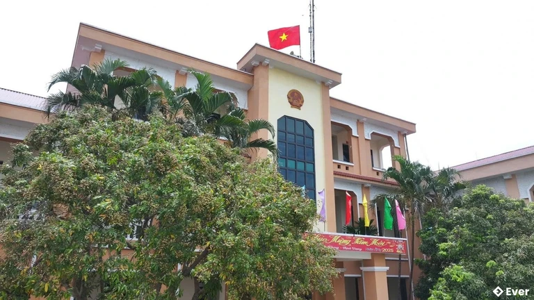 Trung tâm hành chính xã Phạm Ngũ Lão, Hưng Yên