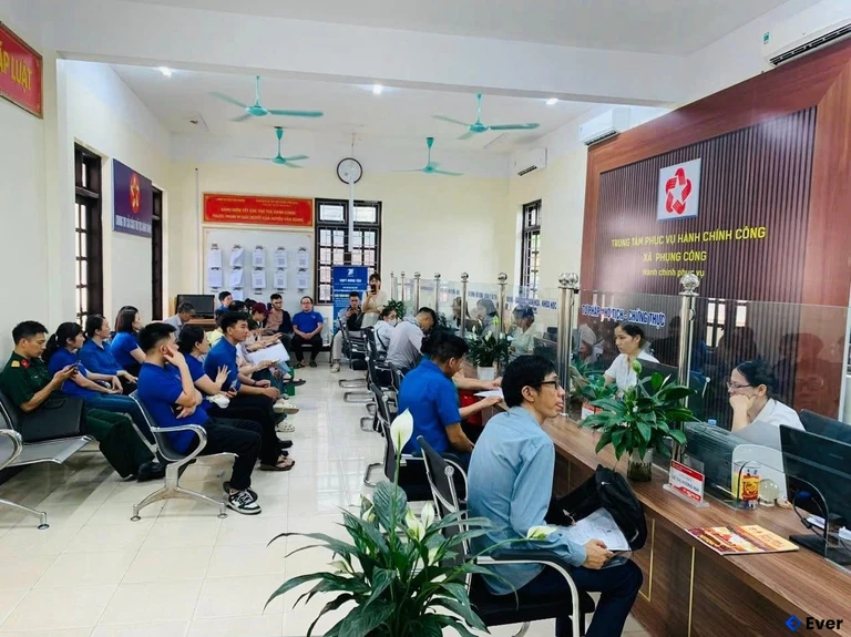 Trung tâm hành chính xã Phụng Công, Hưng Yên