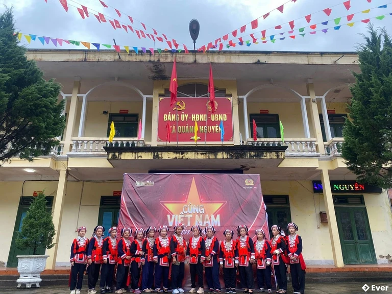 Trung tâm hành chính xã Quảng Nguyên, Tuyên Quang