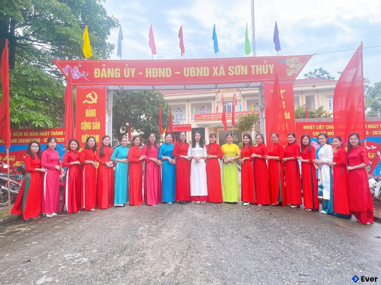 Trung tâm hành chính xã Sơn Thủy, Tuyên Quang