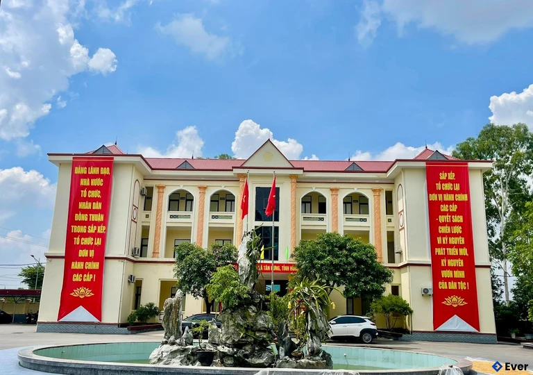 Trung tâm hành chính xã Tân Hưng, Hưng Yên