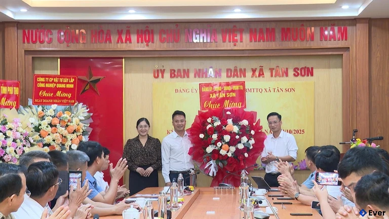 Trung tâm hành chính xã Tân Sơn, Phú Thọ