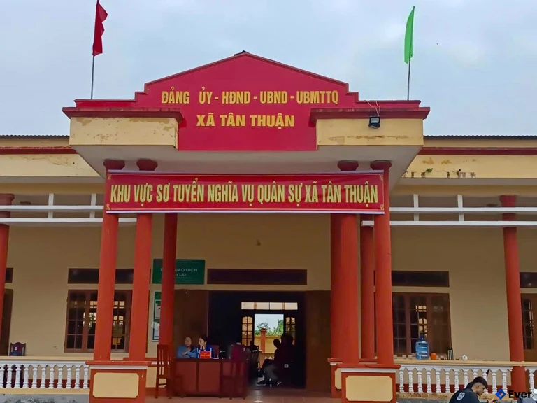 Trung tâm hành chính xã Tân Thuận, Hưng Yên