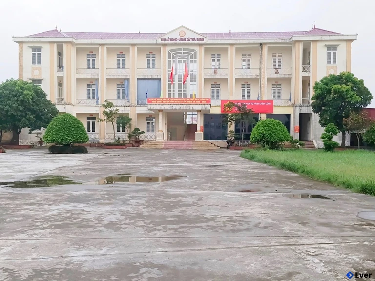 Trung tâm hành chính xã Thái Ninh, Hưng Yên