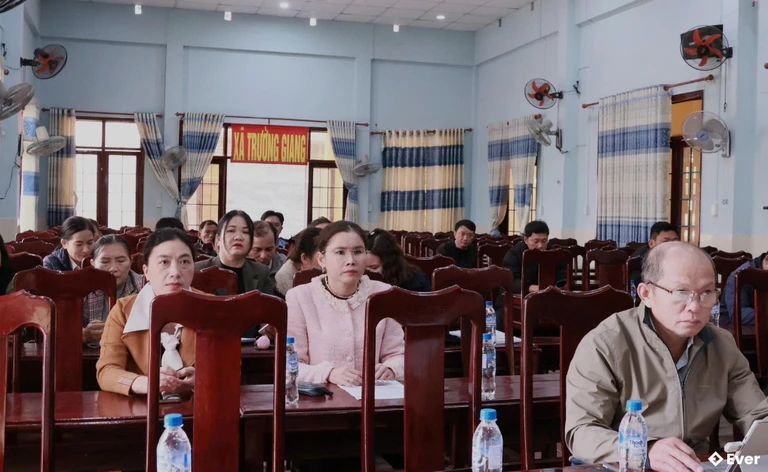 Trung tâm hành chính xã Trường Giang, Quảng Ngãi