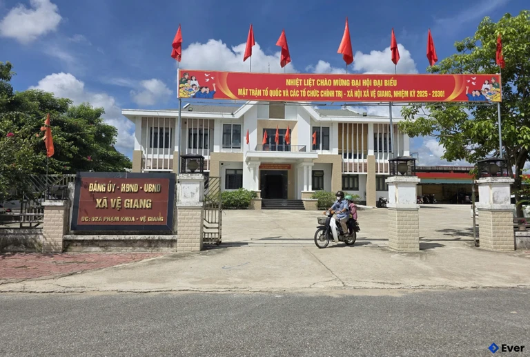 Trung tâm hành chính xã Vệ Giang, Quảng Ngãi