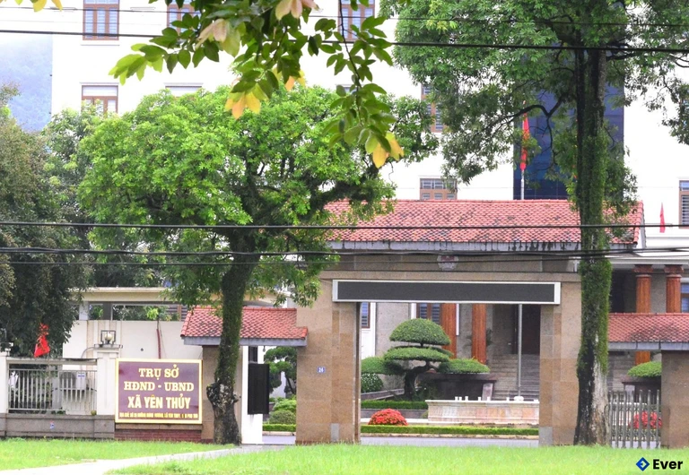 Trung tâm hành chính xã Yên Thủy, Phú Thọ