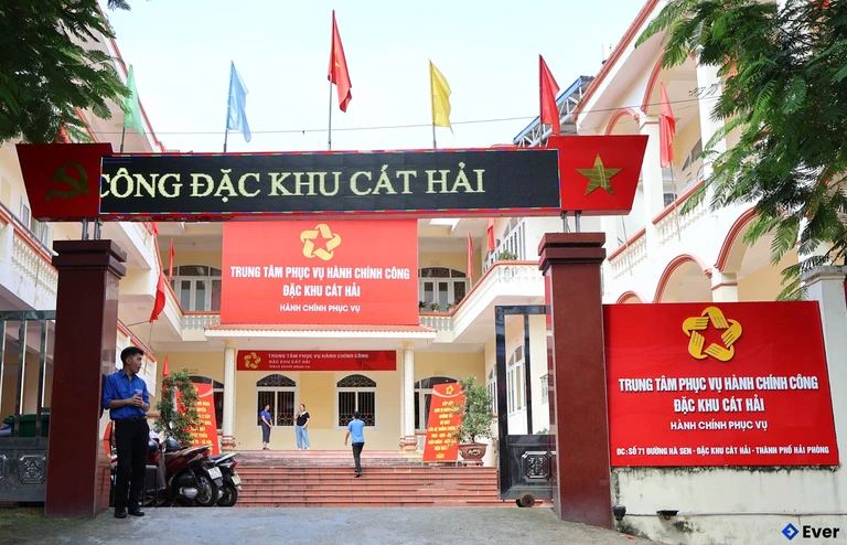 Trung tâm phục vụ hành chính công Cát Hải