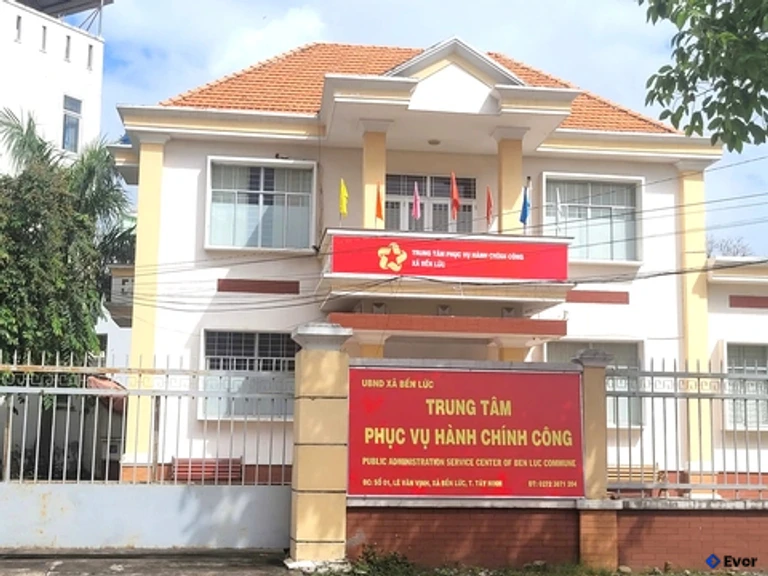 Trung tâm phục vụ hành chính công xã Bến Lức