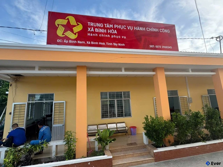 Trung tâm phục vụ hành chính công xã Bình Hòa