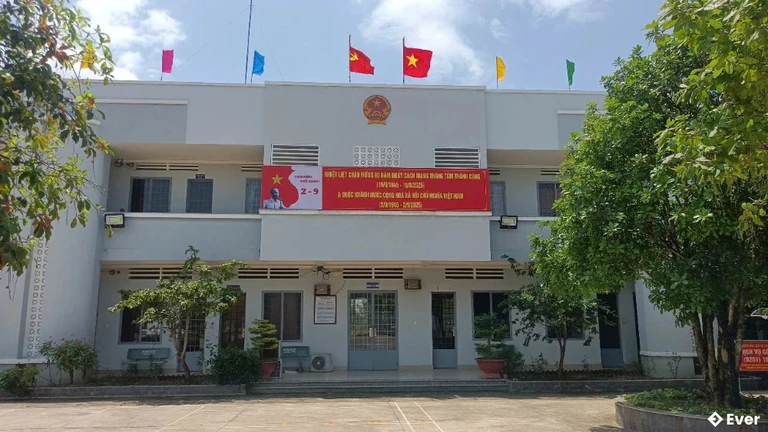 Trung tâm phục vụ hành chính công xã La Ngà