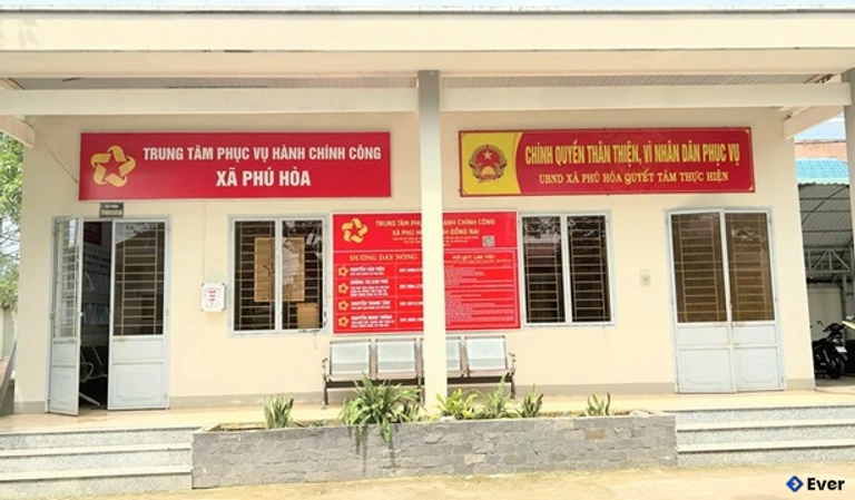 Trung tâm phục vụ hành chính công xã Phú Hòa sau sáp nhập