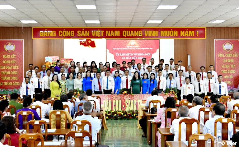 Ủy ban MTTQ khóa mới phường Lý Văn Lâm sau sáp nhập