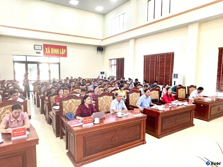 Ủy ban nhân dân xã Đình Lập